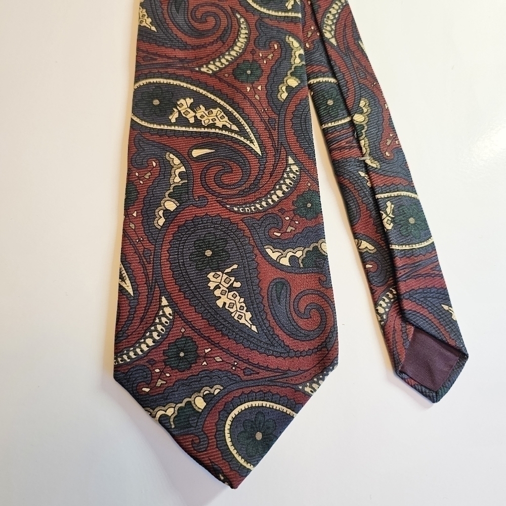 Vintage chaps Ralph Lauren 100% silk tie